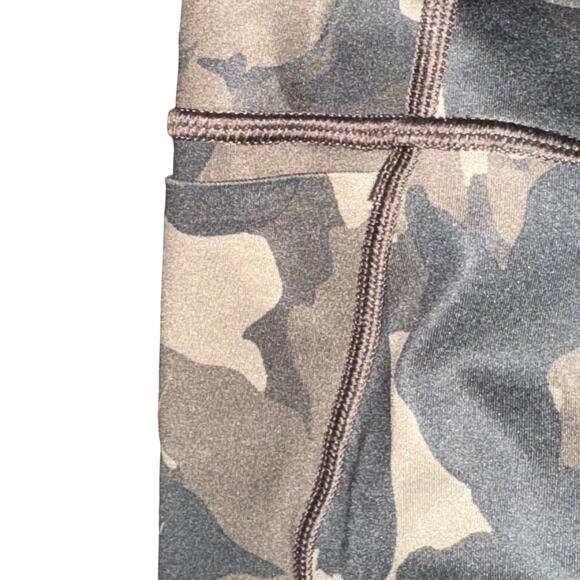 Athleta Run Free Camo 7/8 Tight Womens Size LP Petite Green High Rise Zip Pocket - Picture 5 of 8